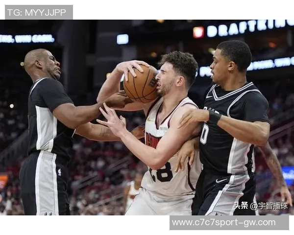 乌度卡谈球队表现强调进攻转移球与防守的出色配合